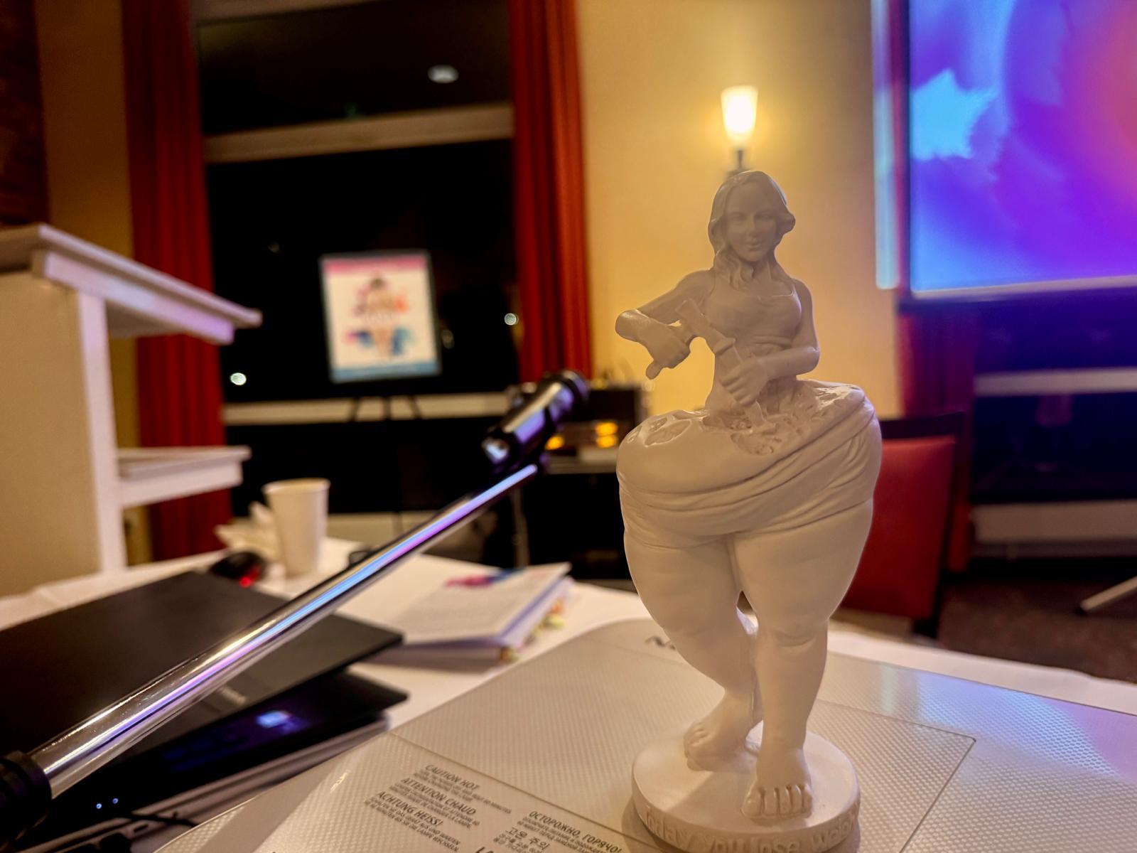 Lesung Happy Hippotrophie mit Tina Mareike Kuschel Adipositas Selbsthilfegruppe